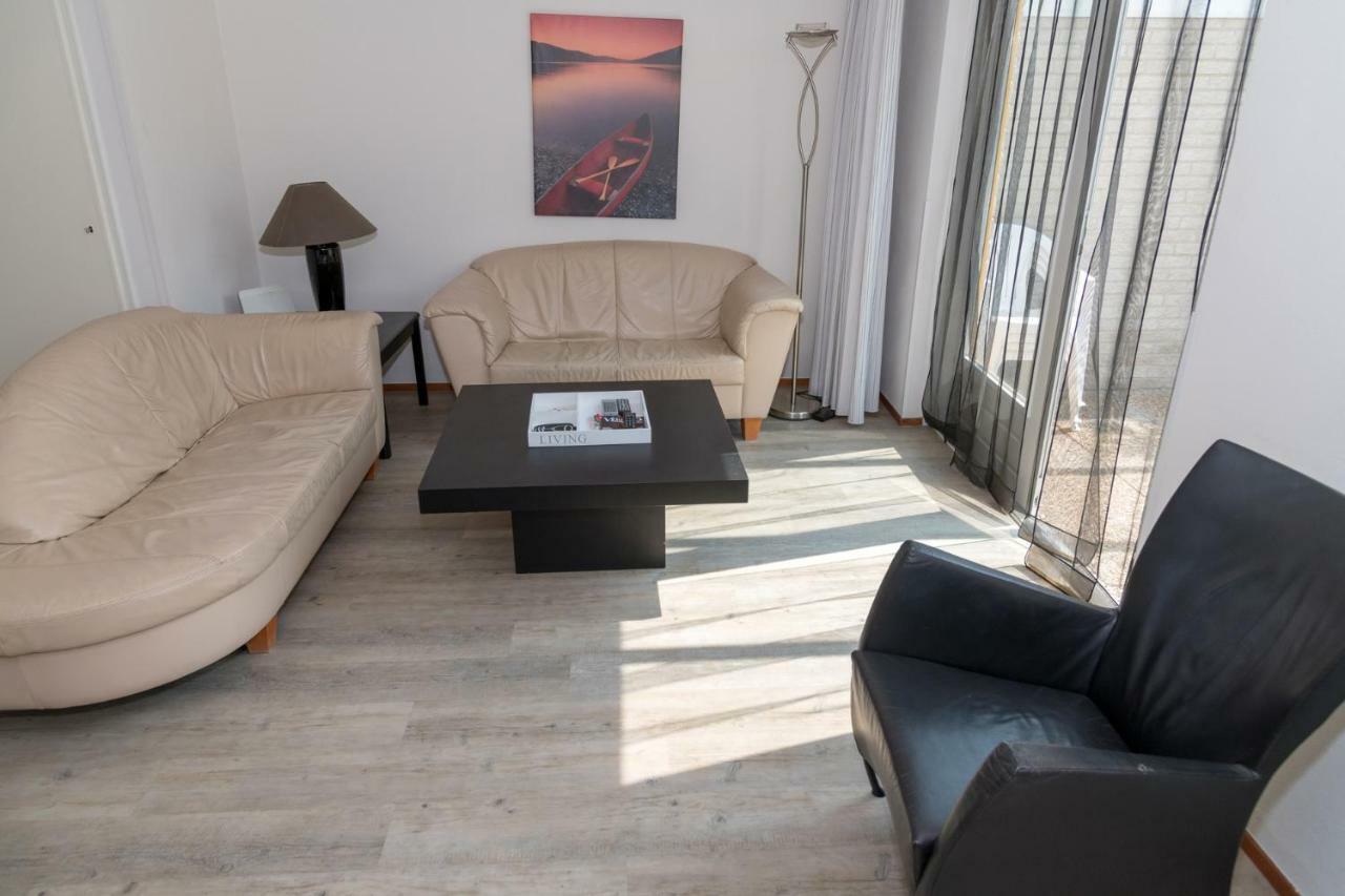 브레스켄 Twee-Onder-Een-Kapvakantiewoning Met Ruime Tuin - Fort Soleil 17 빌라 외부 사진